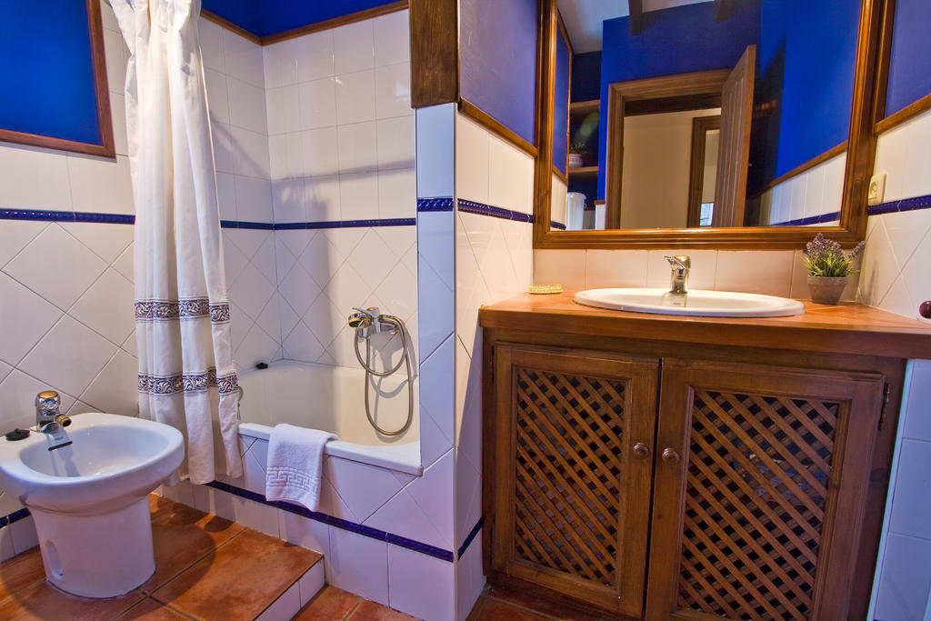 شقة Vivienda Casa Luisa كوميلاس الغرفة الصورة